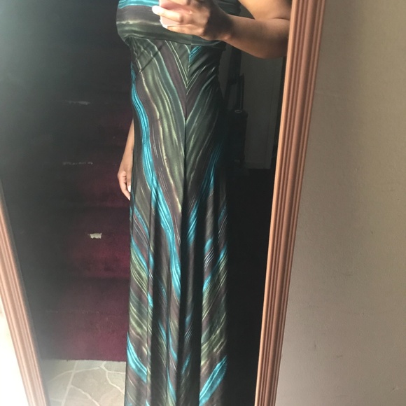 Multi-Colored - Alyn Paige Sexy Maxi Dress - Picture 4 of 5